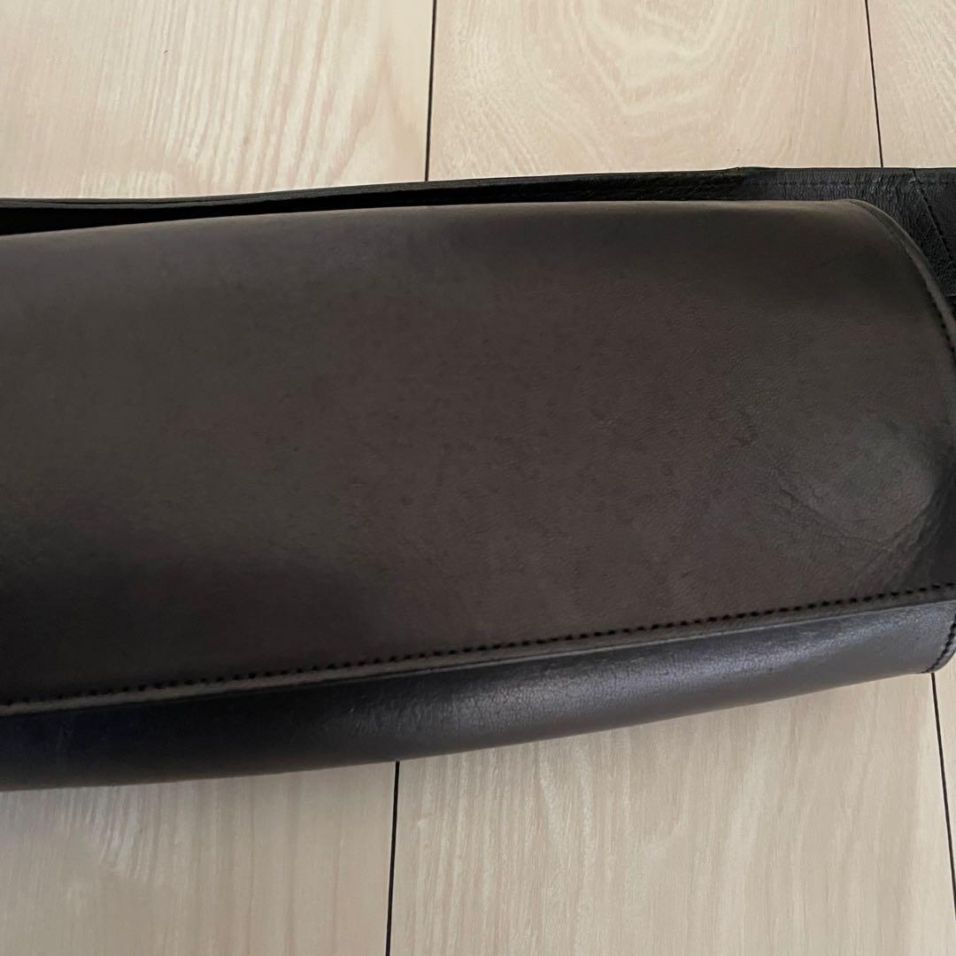 ETRE TOKYO ディアスキンボディーバッグ