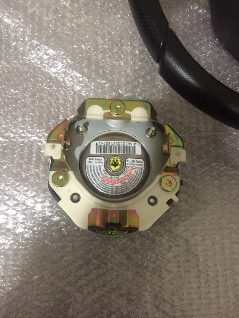 美品 日産 純正オプション MOMOステアリング エアバック付き