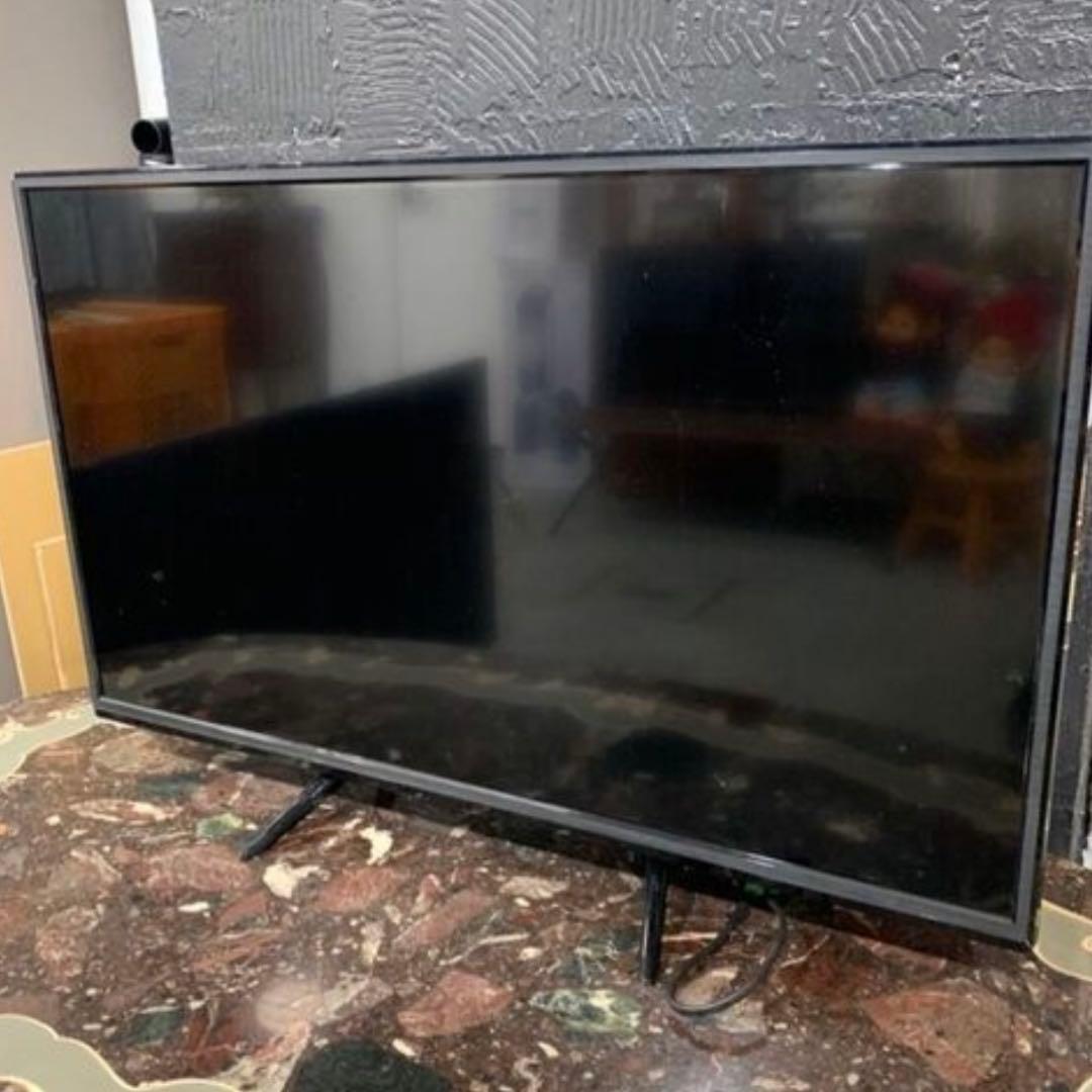 SHION チューナーレステレビ 32V型