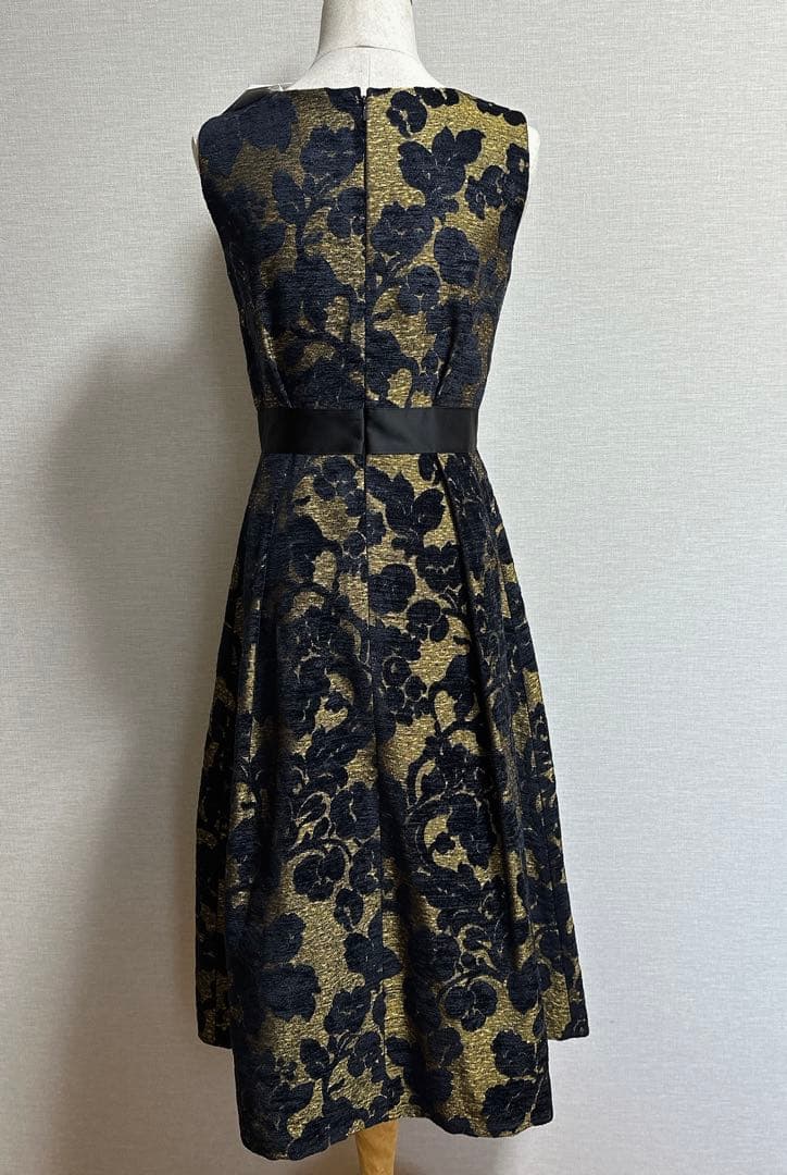 新品タグ付き♡ランバンオンブルー フラワージャガードワンピース 38