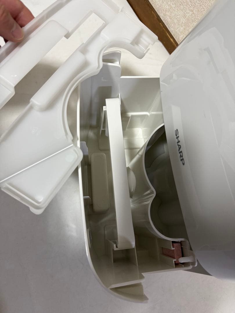 SHARP 除湿機 CV-G71-W 2018年製 コンパクト 衣類乾燥