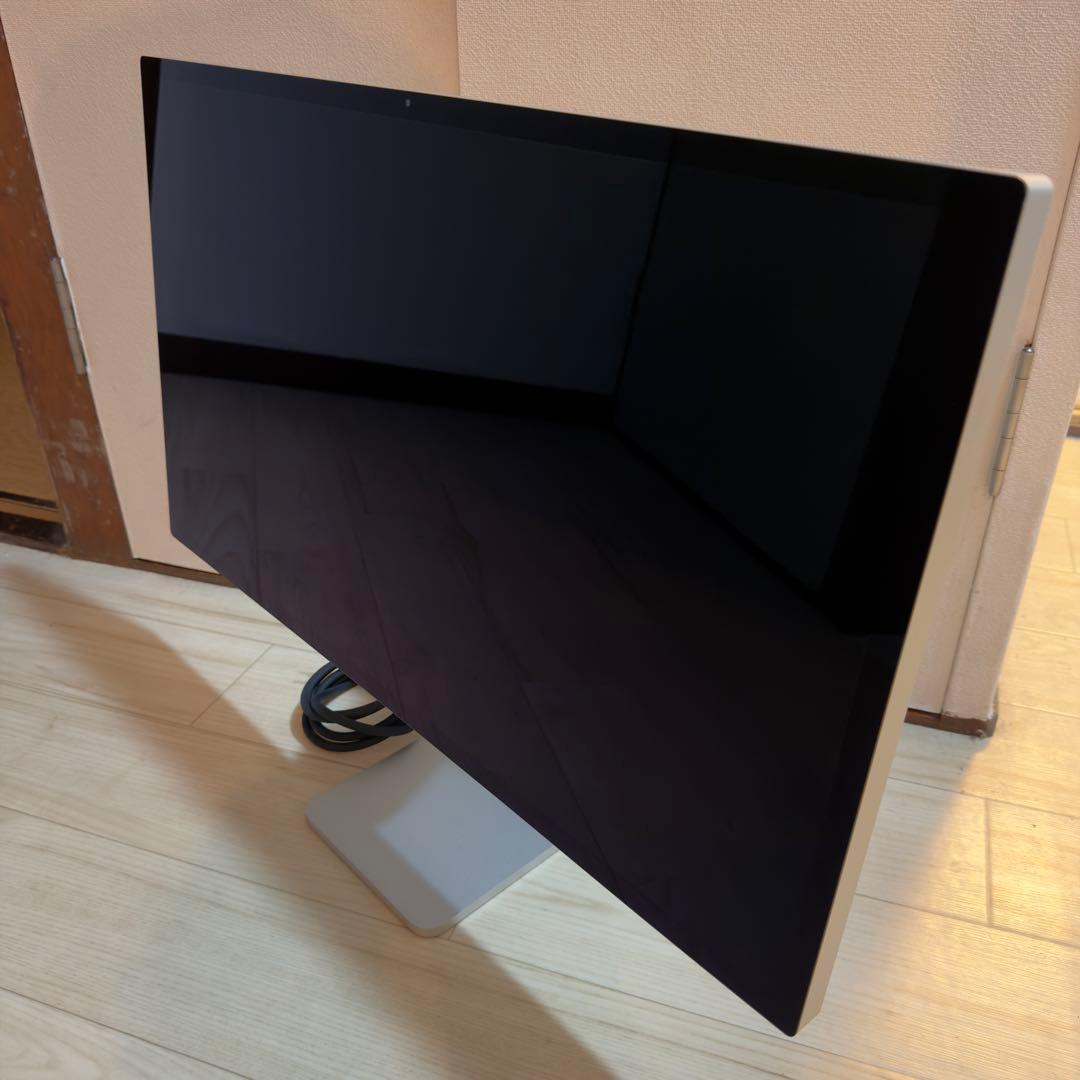 Studio Display 標準ガラス 傾きと高さを調整できるスタンド