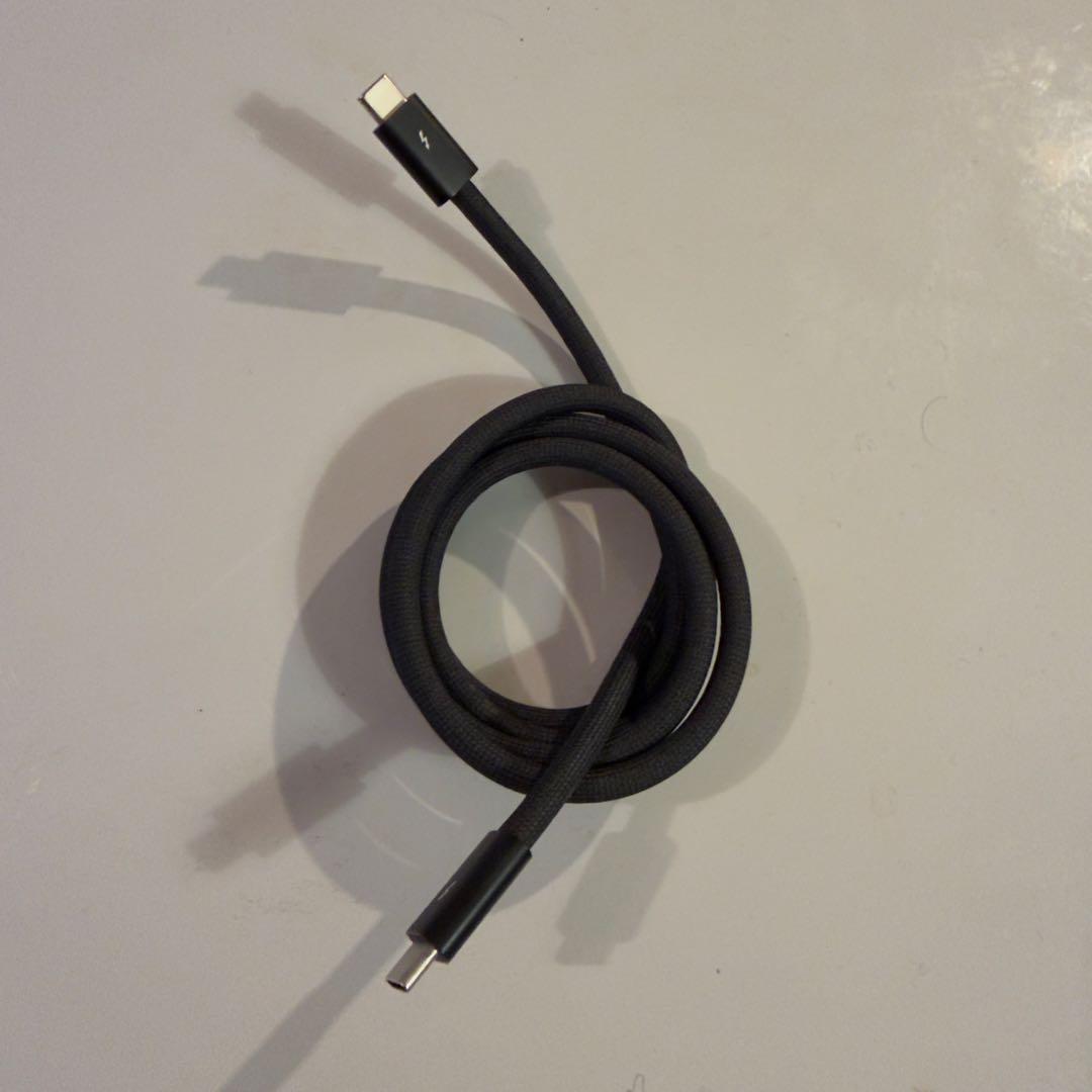 Studio Display 標準ガラス 傾きと高さを調整できるスタンド