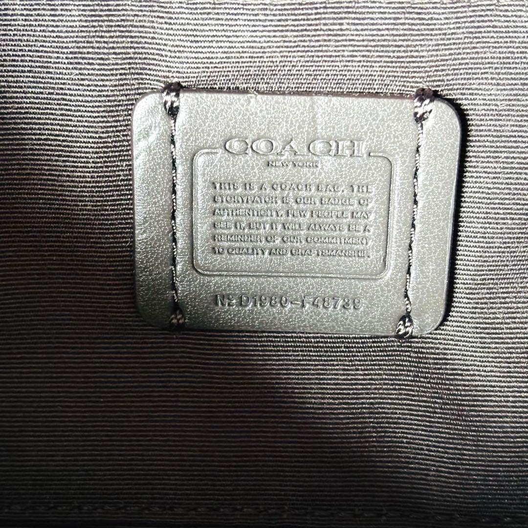 【新品未使用】COACH メタリックレザー シボ革 ボディバッグ グリーン