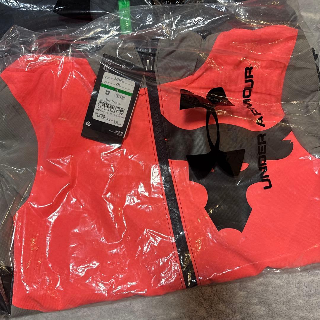 ジャケット・ブルゾン a.h