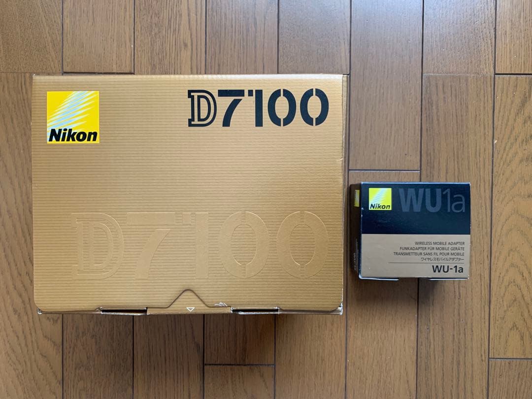 Nikon D7100 ボディ + WU1-s 付属品
