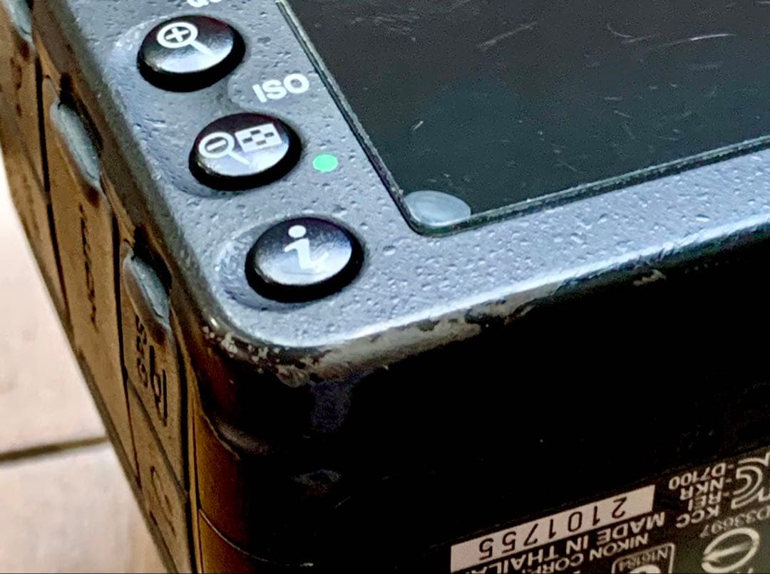 Nikon D7100 ボディ + WU1-s 付属品