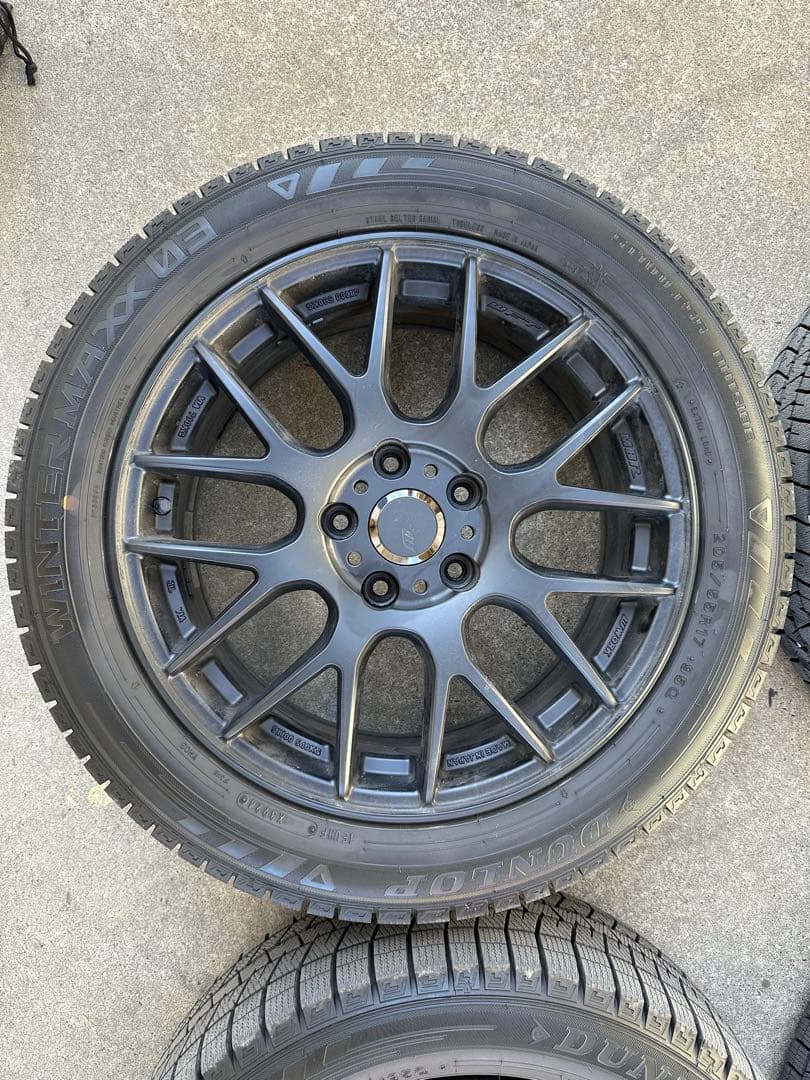 YJWORK エモーション　M8R 17インチ スタッドレスタイヤホイール