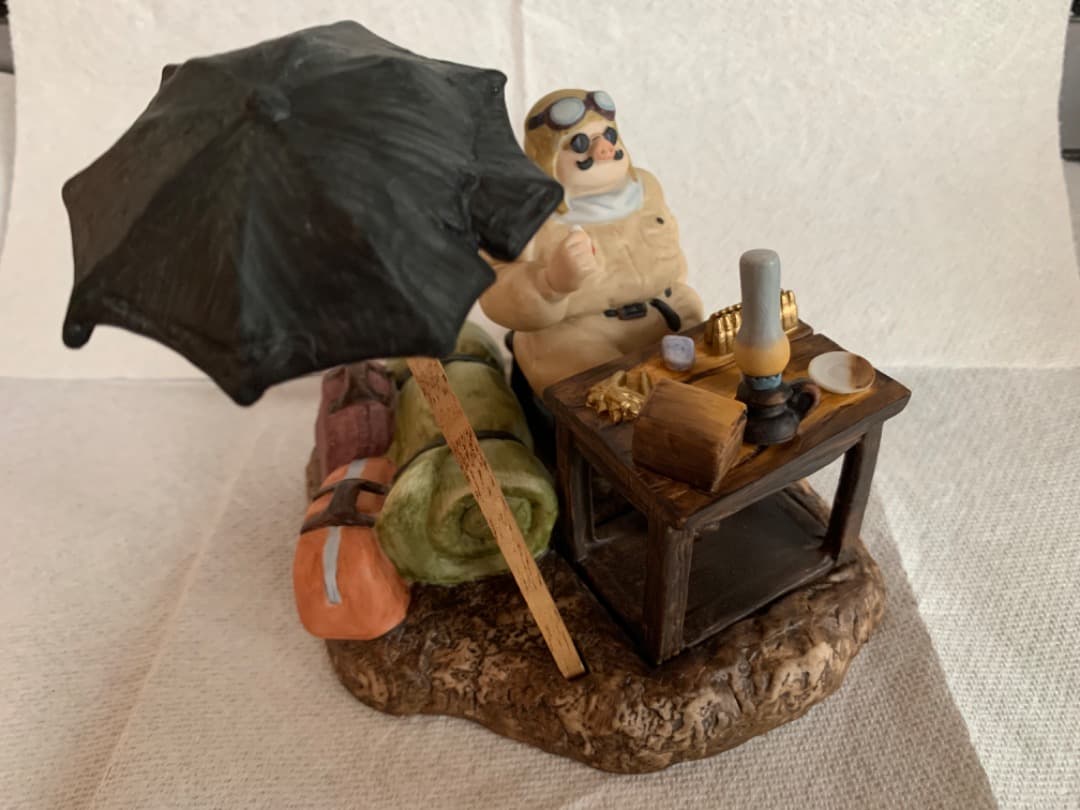 ジブリ 紅の豚 オルゴールフィギュア　陶器製