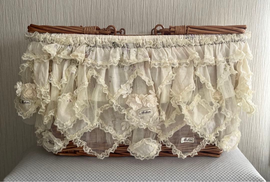 サエラ　アキアカネ　取っ手つき　バスケット