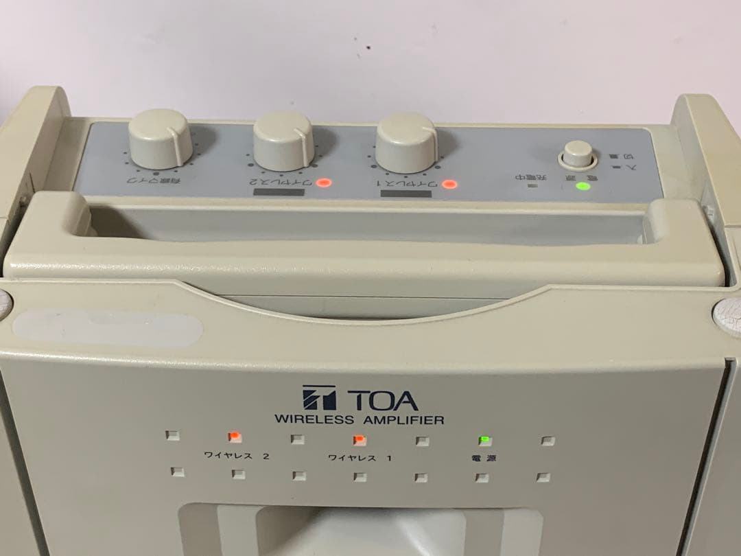 TOA ワイヤレスアンプ WA-1702 マイク2本付き 動作確認済み
