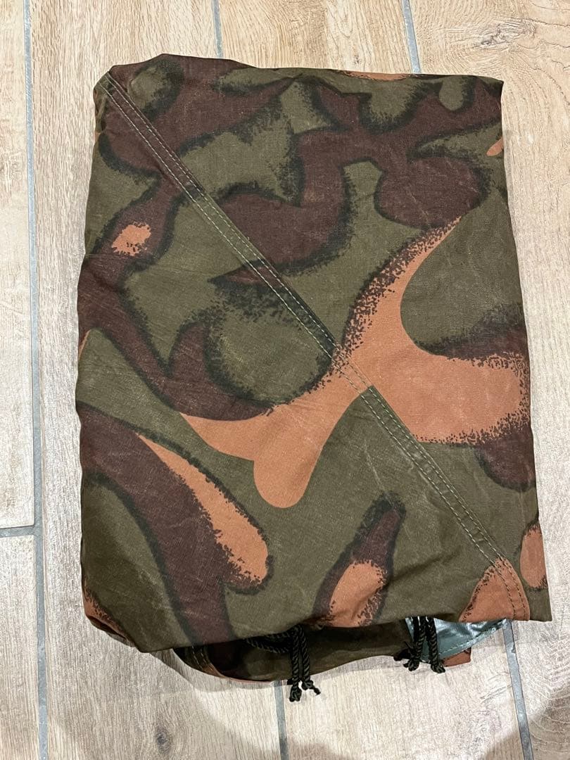 ハンガリー軍　パリパリ 軍幕　ポンチョテント　1 枚