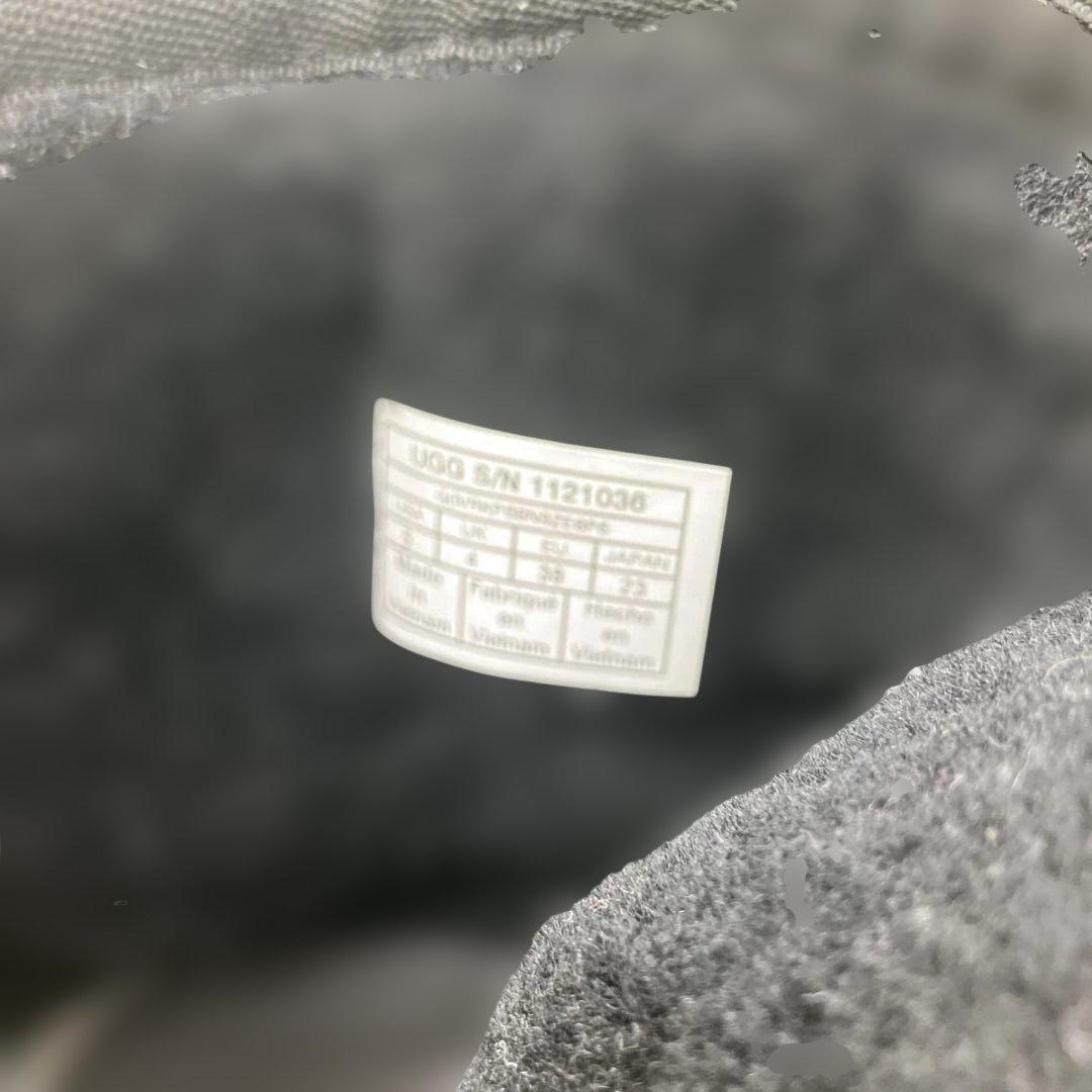 希少　UGG ショートブーツ ダルメシアン　ハラコ 軽い　厚底　23