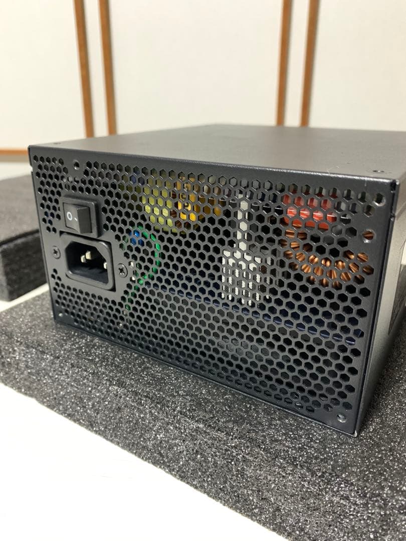 玄人志向 KRPW-GR1000W 1000W電源ユニット