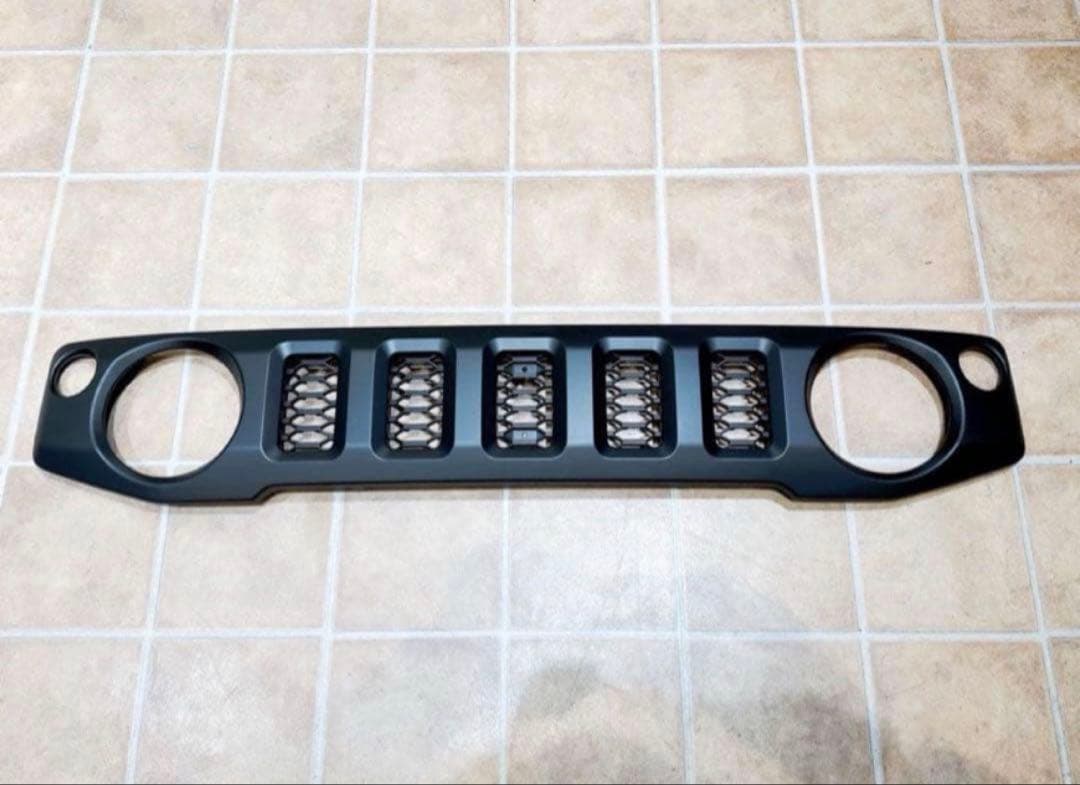 JB64W ジムニー JB74W シエラ　マークレスグリル　新品未使用