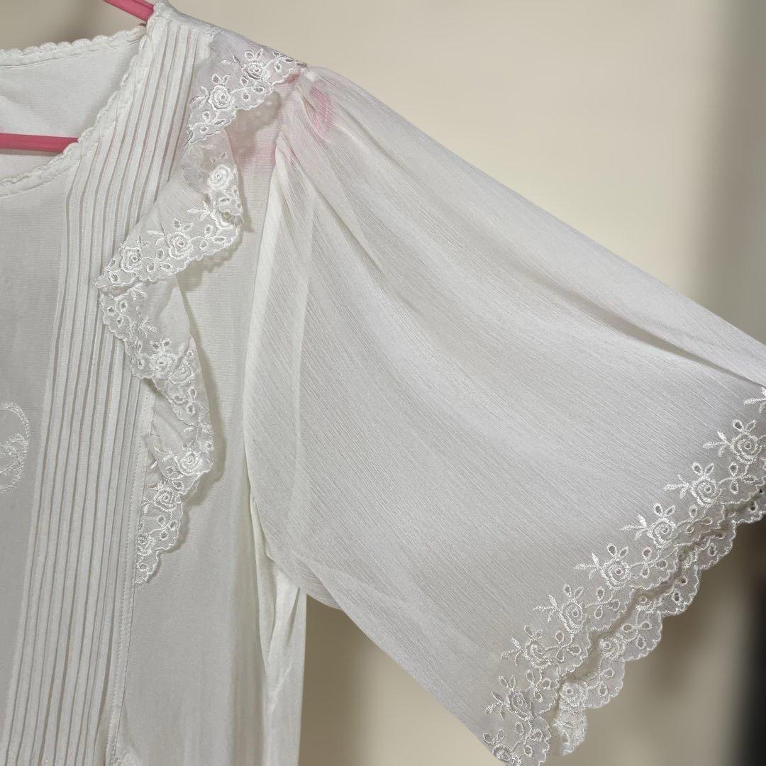 猫・うさぎレース装飾付きホワイトチュニック フランシュリッペ