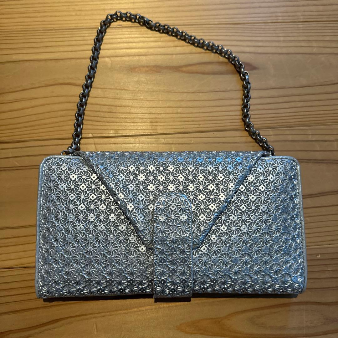HIROKO HAYASHI シルバー クラッチバッグ　チェーンウォレット