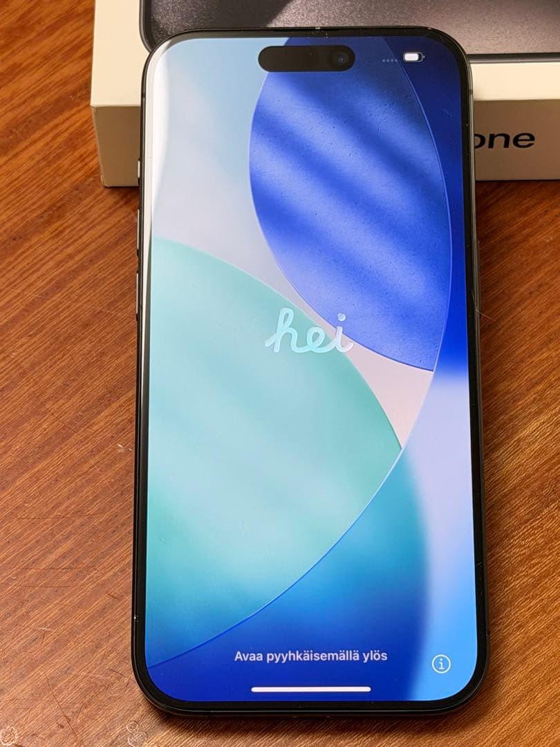 Apple iPhone 15Pro 256GB SIMフリーブラックチタニウム