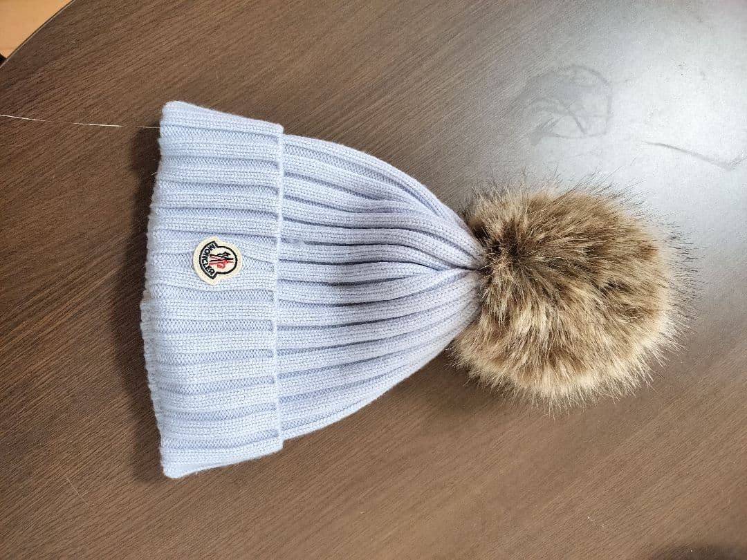トリコ　Moncler ライトブルー ニット帽 ファー付き