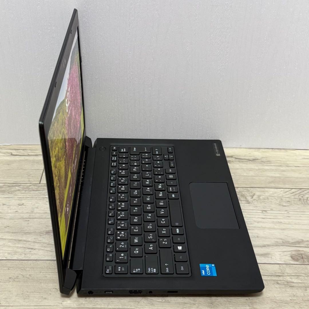 東芝 dynabook S73 ノートパソコン 11世代i5 8GB/256G