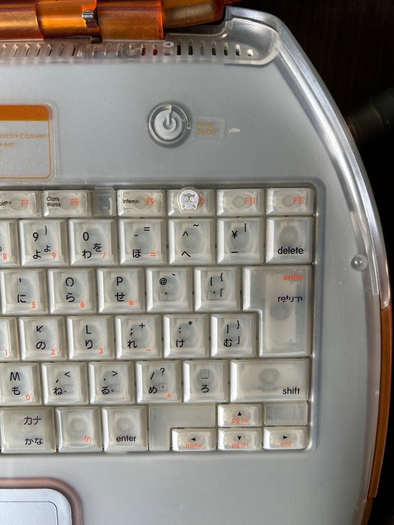 とっても可愛いApple iBook G3クラムシェル