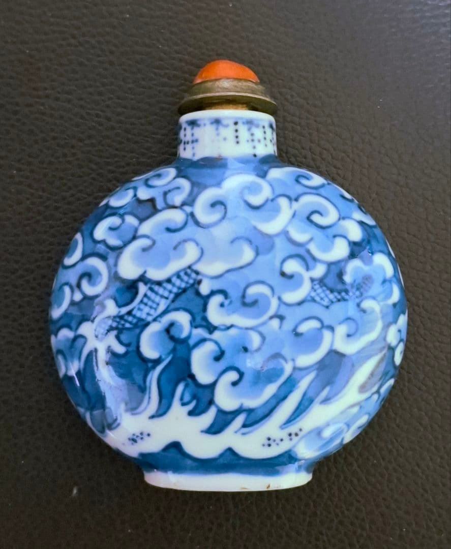 【鼻煙壷】青花雲龍文鼻煙壷 清代末～民国