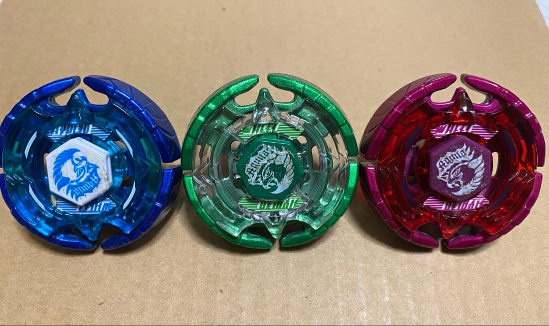 メタルファイトベイブレード アースアクイラ 三ツ矢サイダー