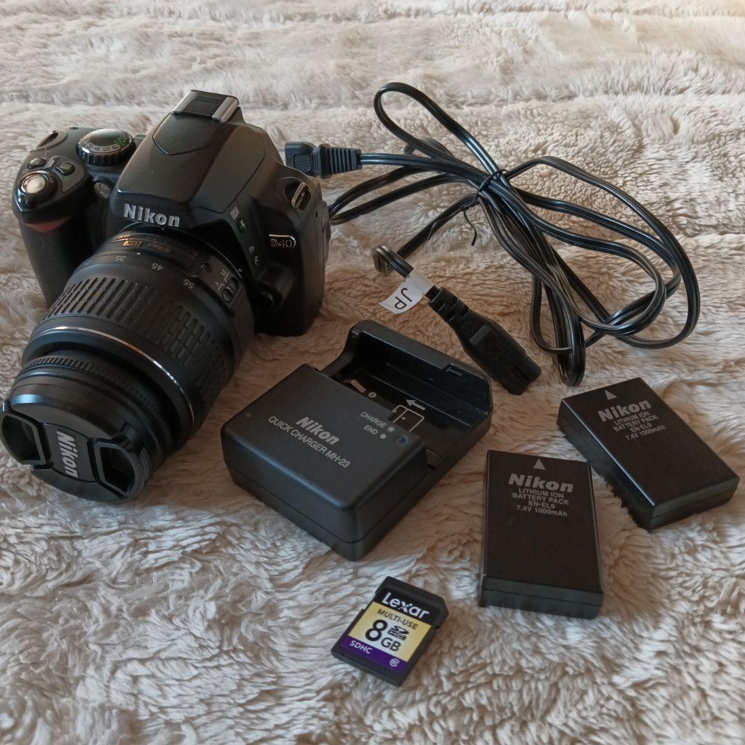 Nikon D40デジタル一眼レフ 18~55ミリ標準ズームカメラセット[美品]