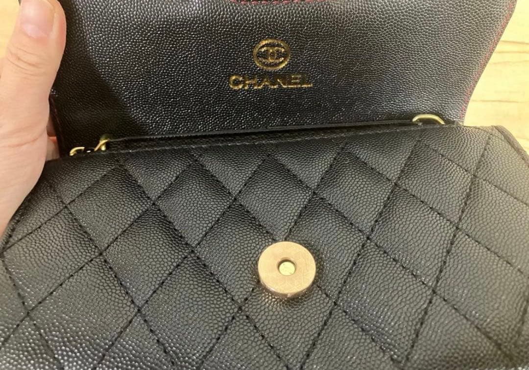 CHANEL ノベルティー　チェーンウォレット
