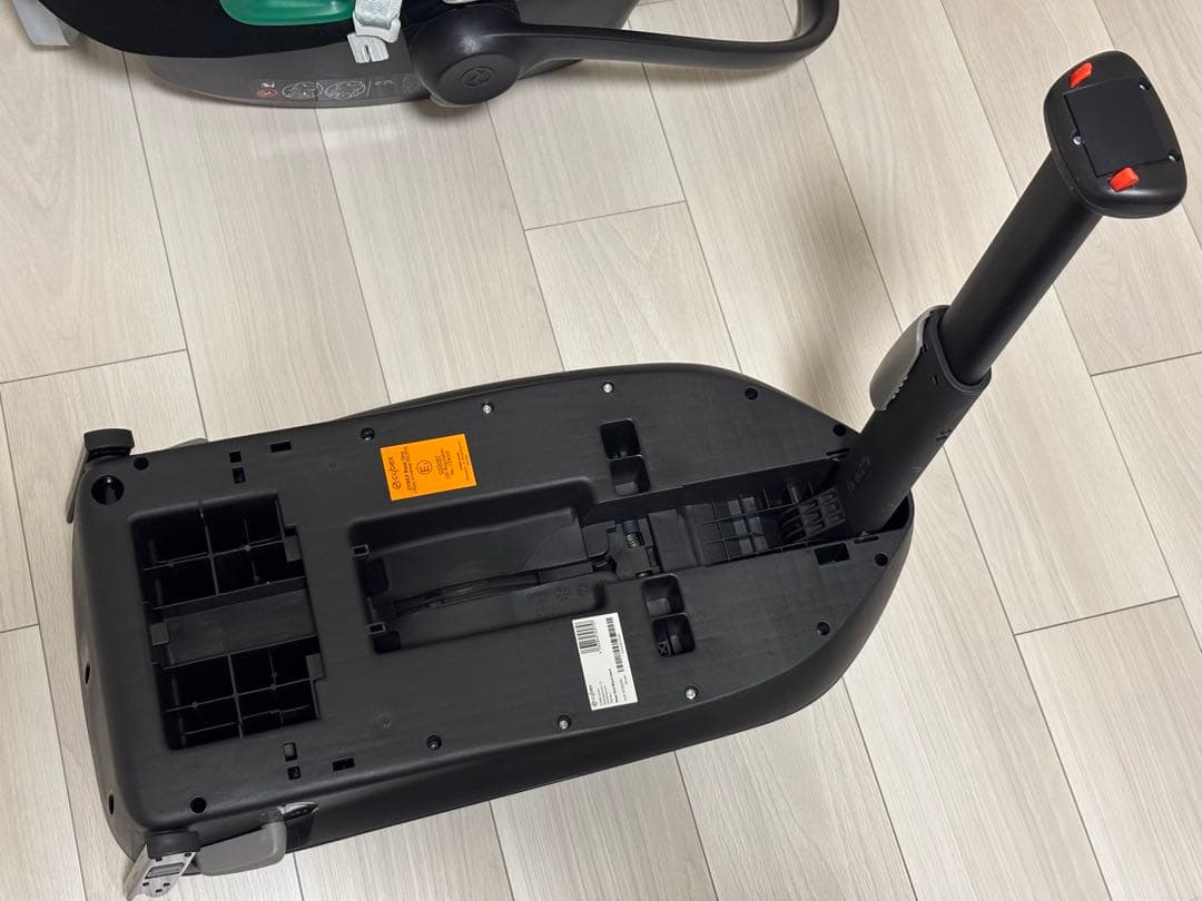 Cybex ATON S2 ＋新生児インレイ＋ベースワン メリオカーボンアダプタ