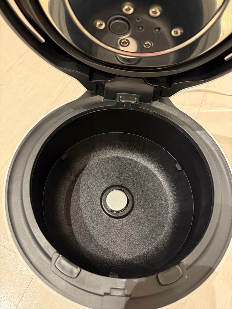 Panasonic 炊飯器 SR-R10A 2023年製