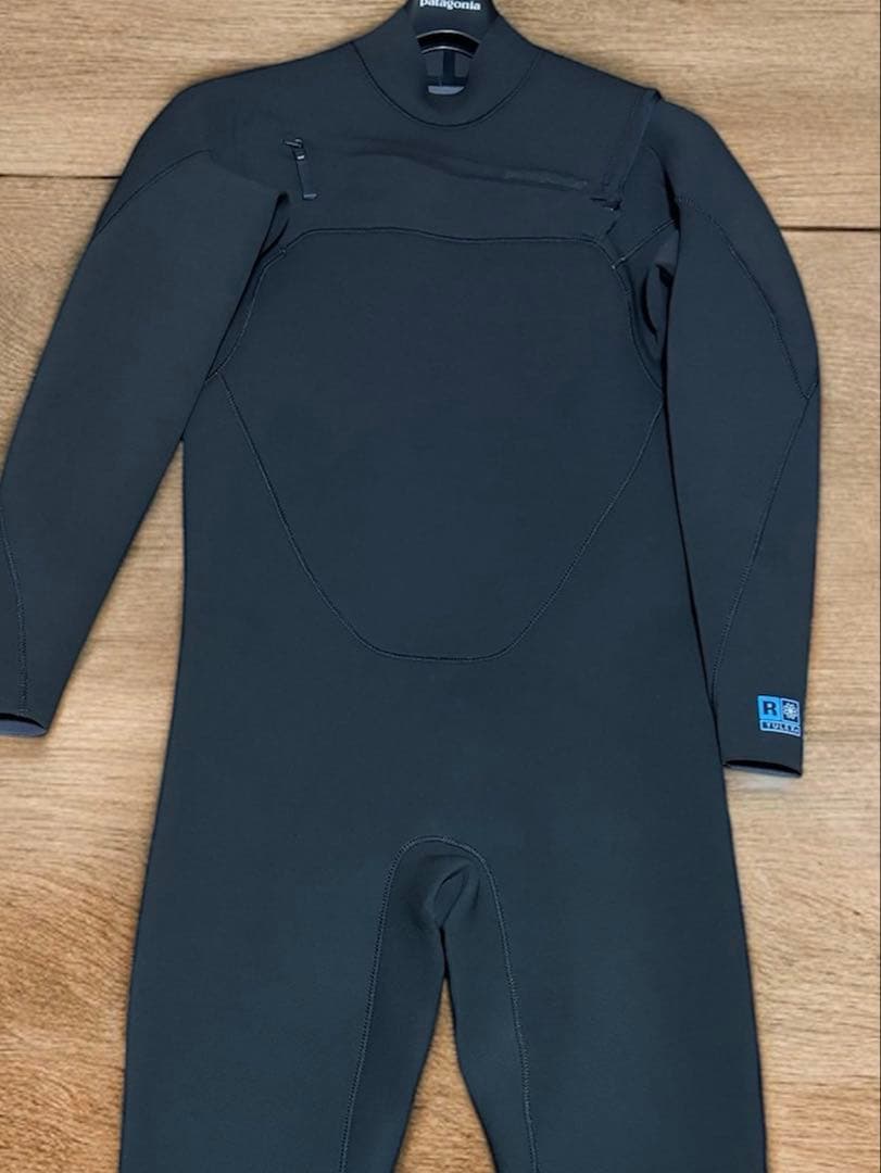 新品未使用　パタゴニア　ウエットスーツ　XLS 大きいサイズ