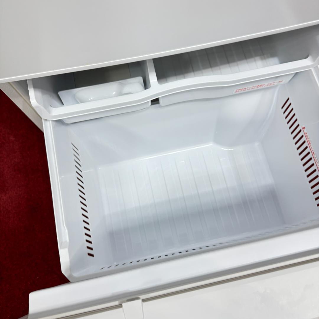 東京23区送料無料　パナソニック3ドア冷蔵庫2023年製335L　洗浄/除菌済み