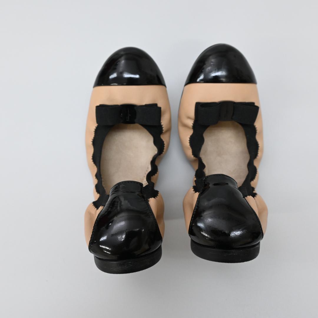 ■ 47977★フェラガモ MY PARIS10 フラットシューズ　ヴァラ