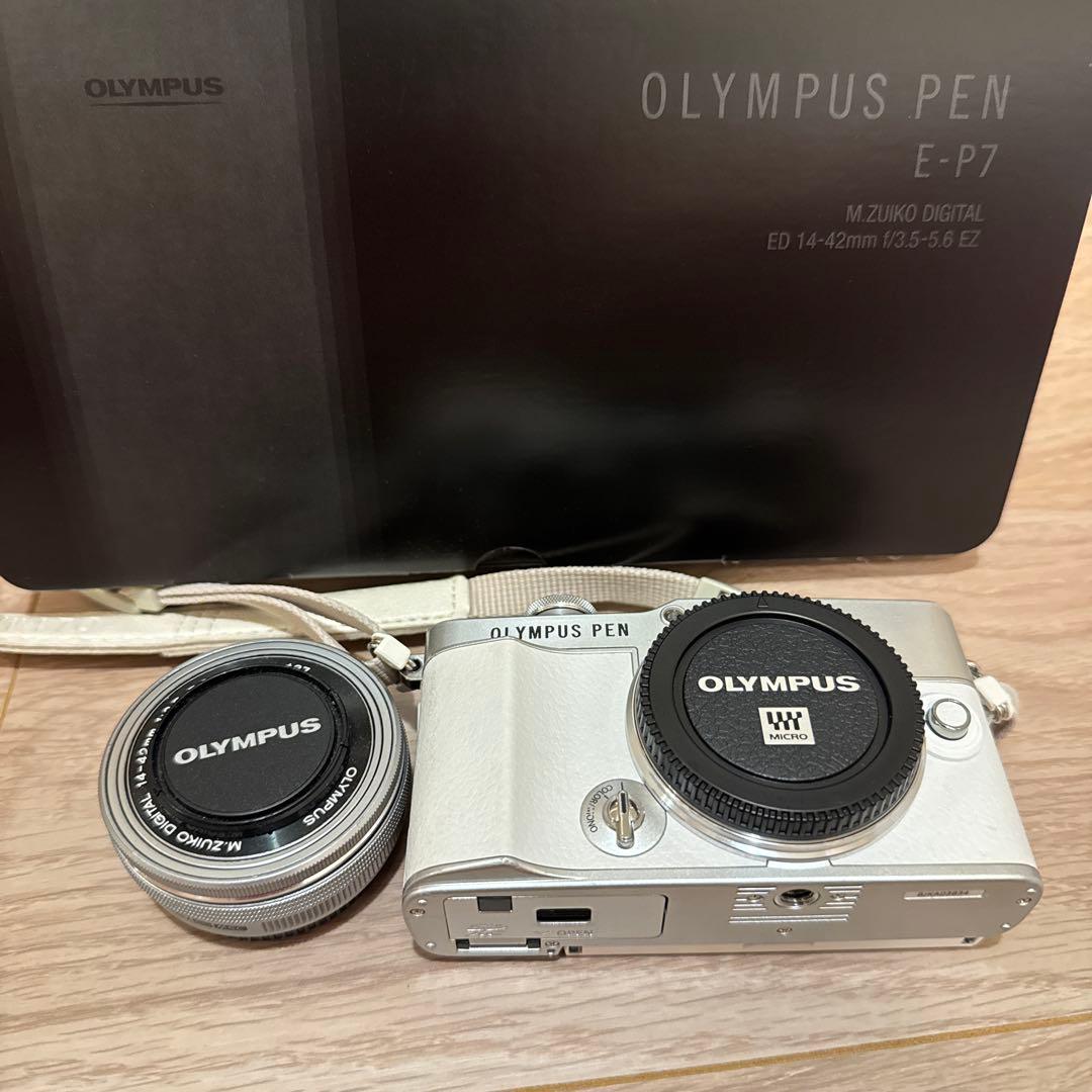 OLYMPUS PEN E-P7 ホワイト　本体(レンズキット)