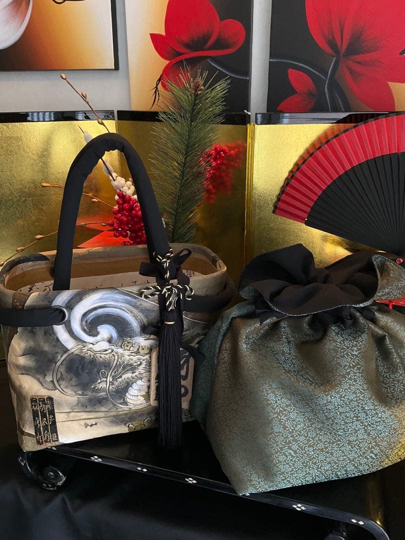 一閑張り　一閑張りバッグ　雲龍　虎　古文書　和紙　竹籠　籠バッグ　着物　金墨　黒