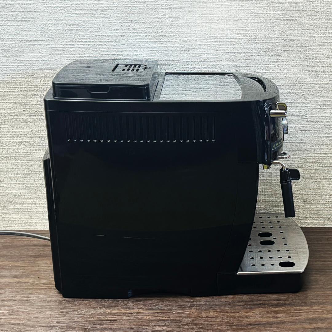 現行　高耐久業務用　デロンギ マグニフィカS　スマート ECAM23013BH