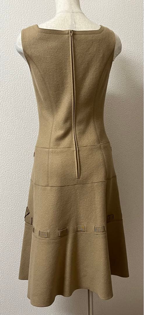 FOXEY フォクシー　再お値下げ♪ ラインの綺麗なワンピース　サイズ38