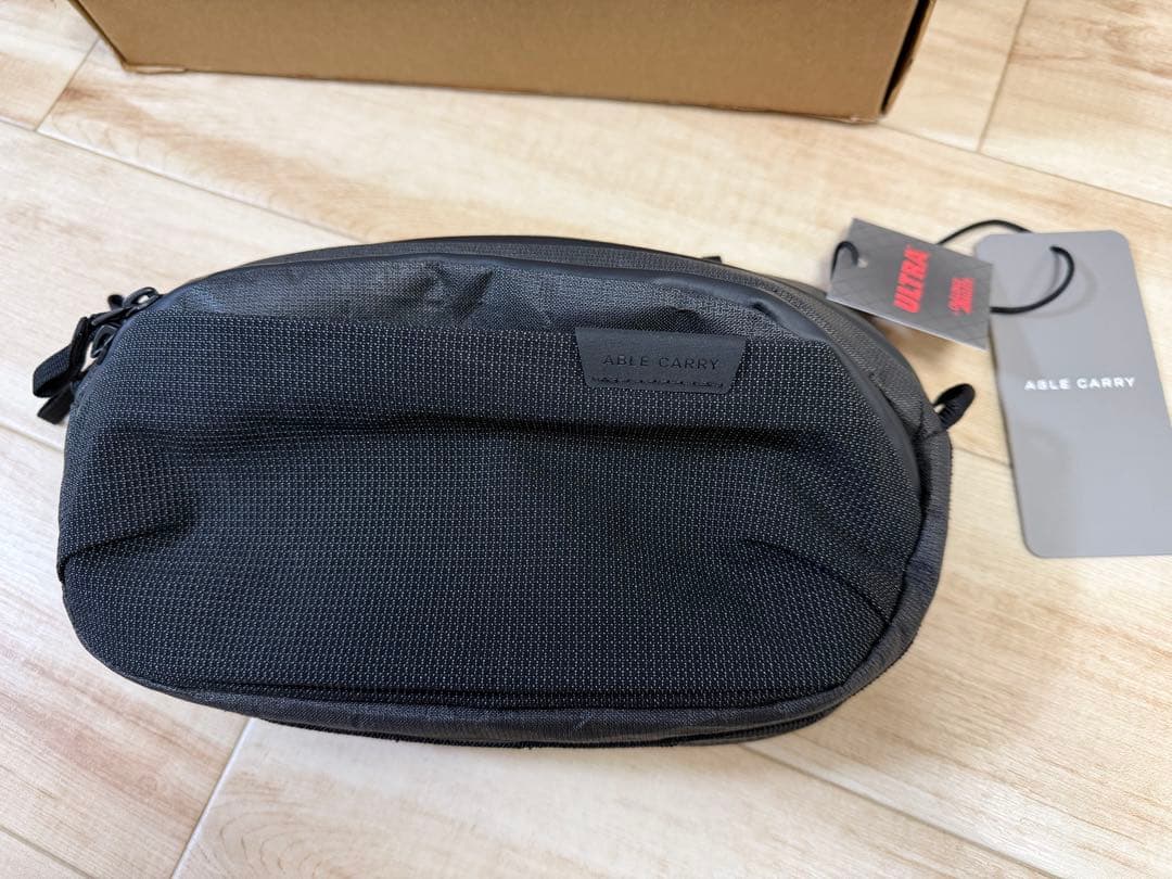 ABLE CARRY Core Sling Ultra Black スリング