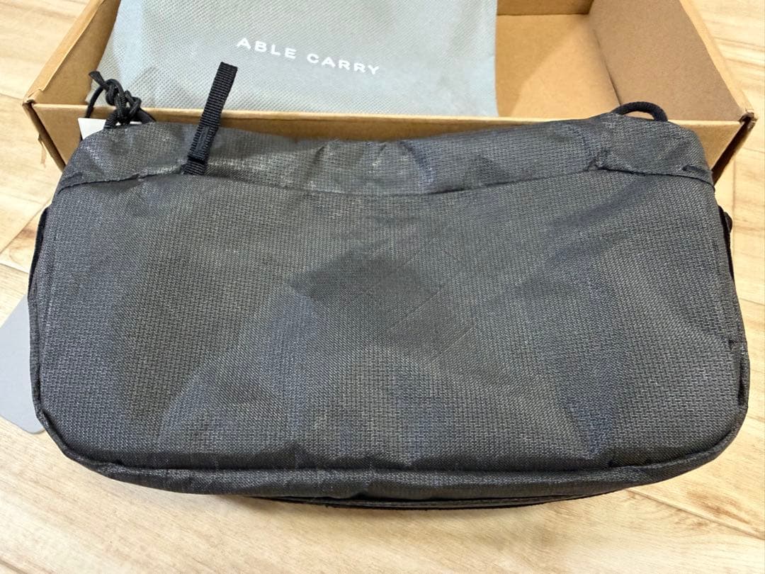 ABLE CARRY Core Sling Ultra Black スリング