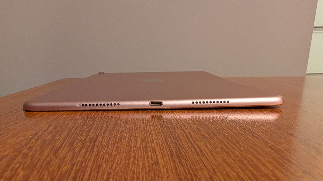 iPad Pro（10.5インチ）256GB　純正キーボード付