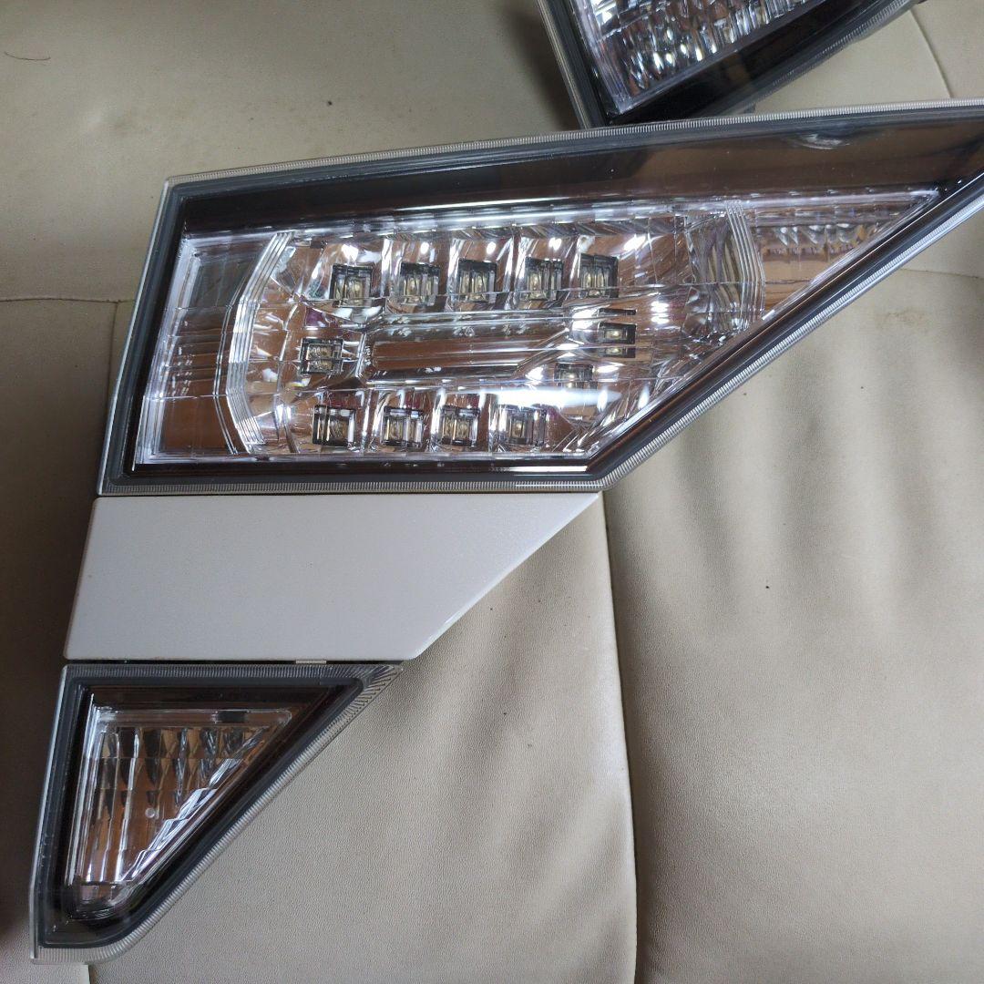 20ヴェルファイア　テールライト