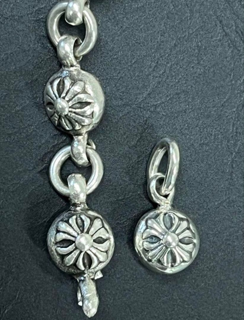 美品　クロムハーツ クロスボールチャーム