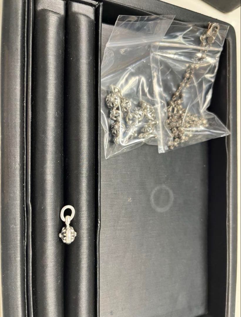 美品　クロムハーツ クロスボールチャーム