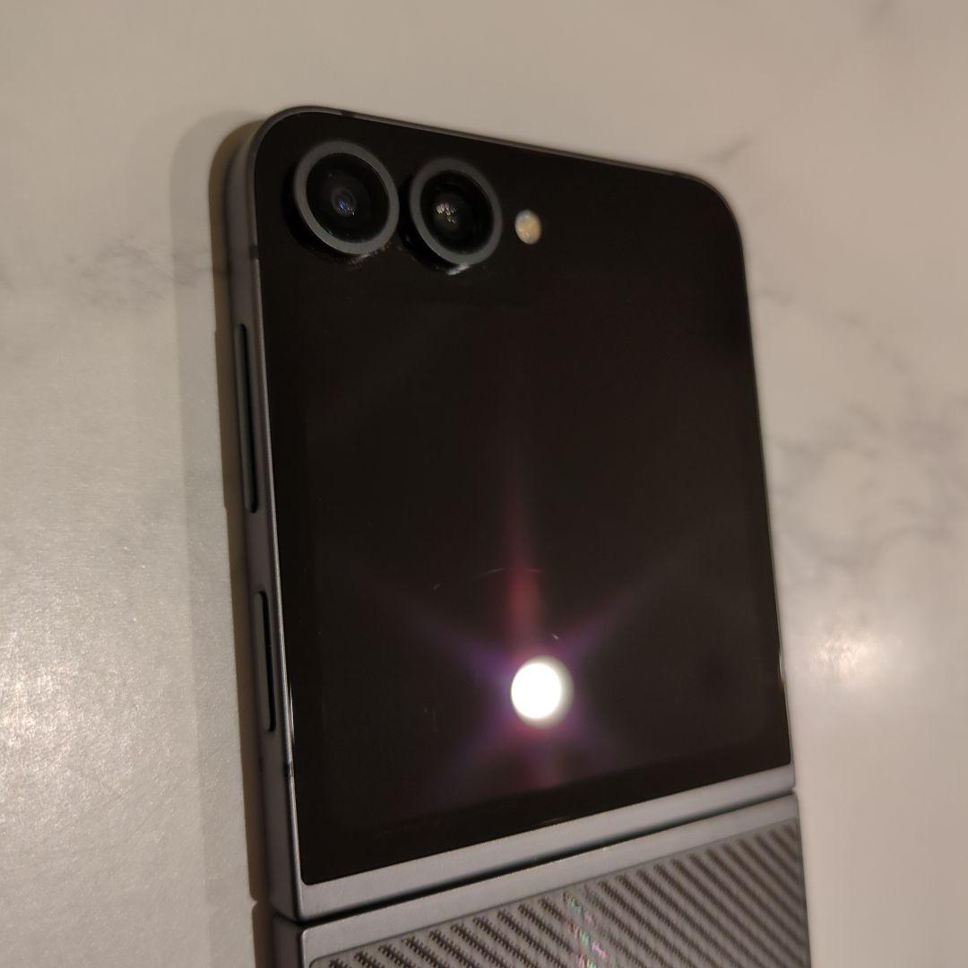 【Samsung】Galaxy Z Flip6 ブラック SIMフリー