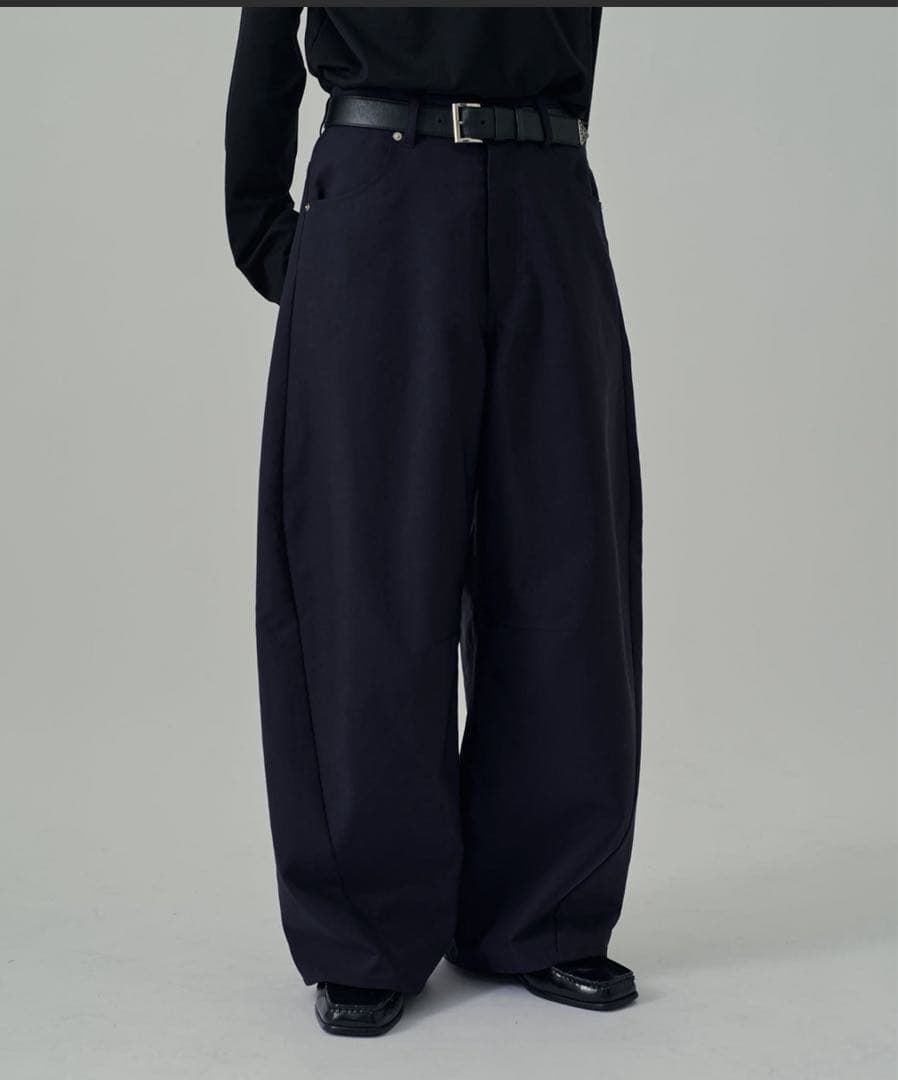 Lui's 定価17600 アクティブカーブパンツ　ネイビー