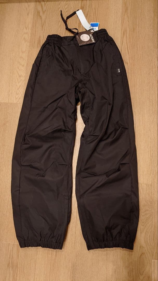 スノーボードウェアセット（ピンク・黒）