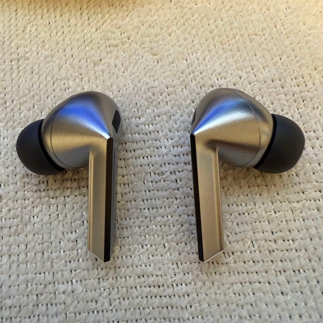 新品同様 Galaxy Buds3 Pro シルバー 国内正規品