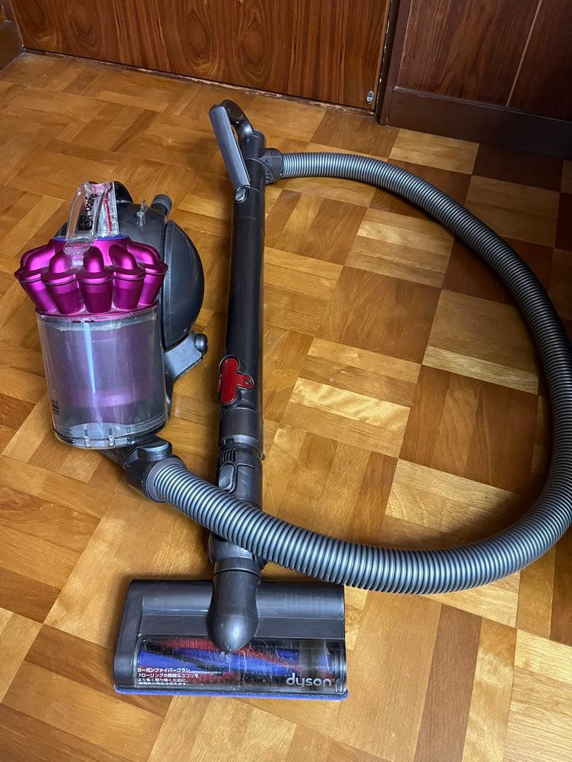 Dyson DC48 ダイソン 掃除機　送料込み