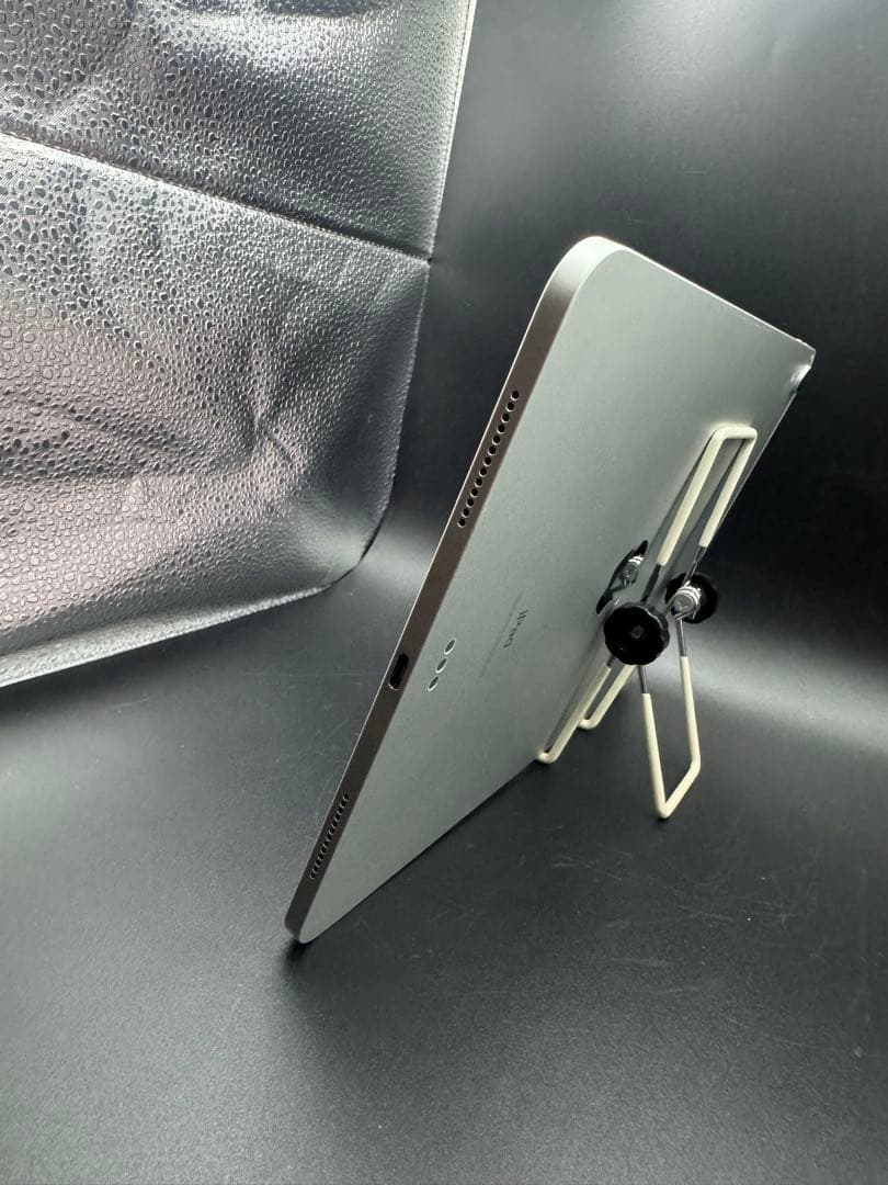 美品256GBipadpro11お絵かきマグネットキーボード本体充電式ペンガラス
